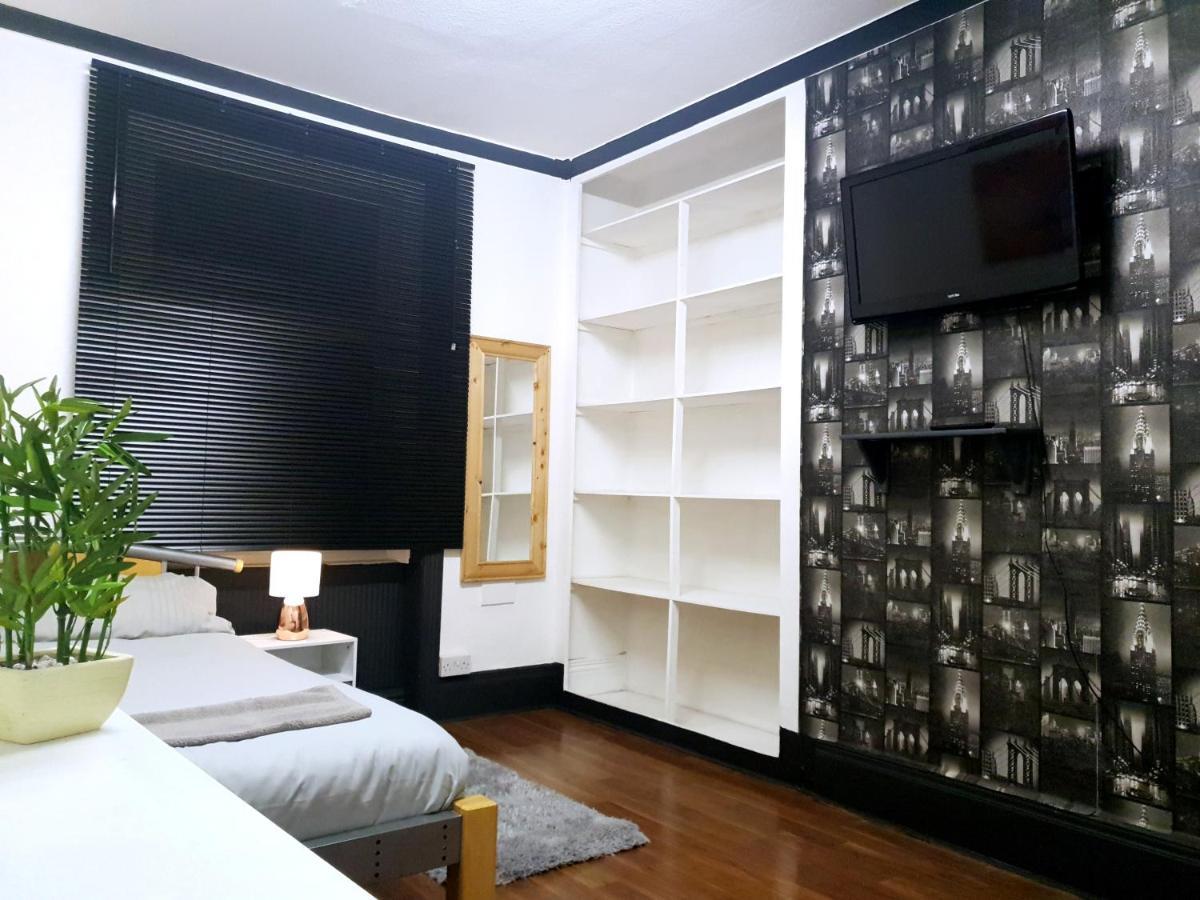 Townhouse 105 Hotel Huddersfield Kültér fotó